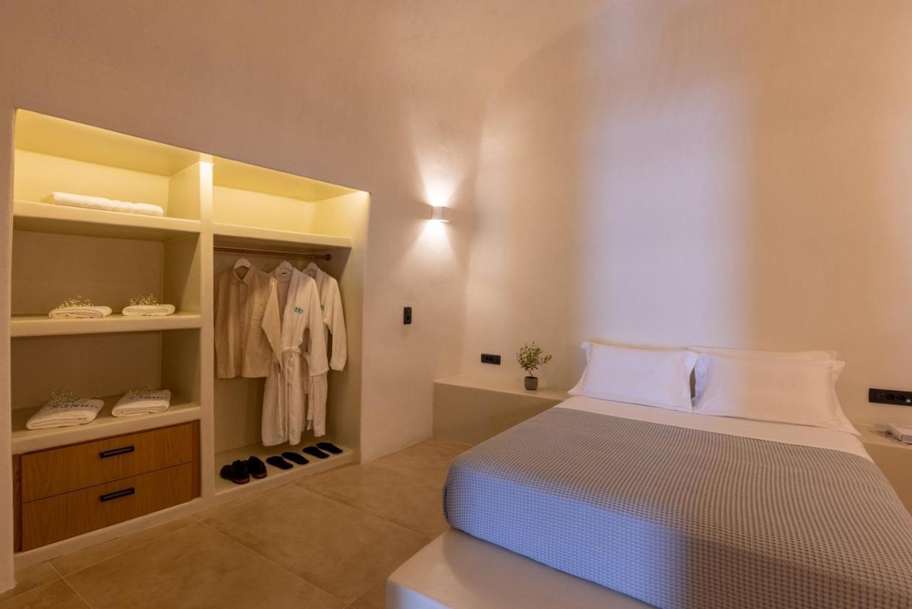 Sando Traditional Cave Villas With Jacuzzi And Sea View Vourvoulos Bagian luar foto