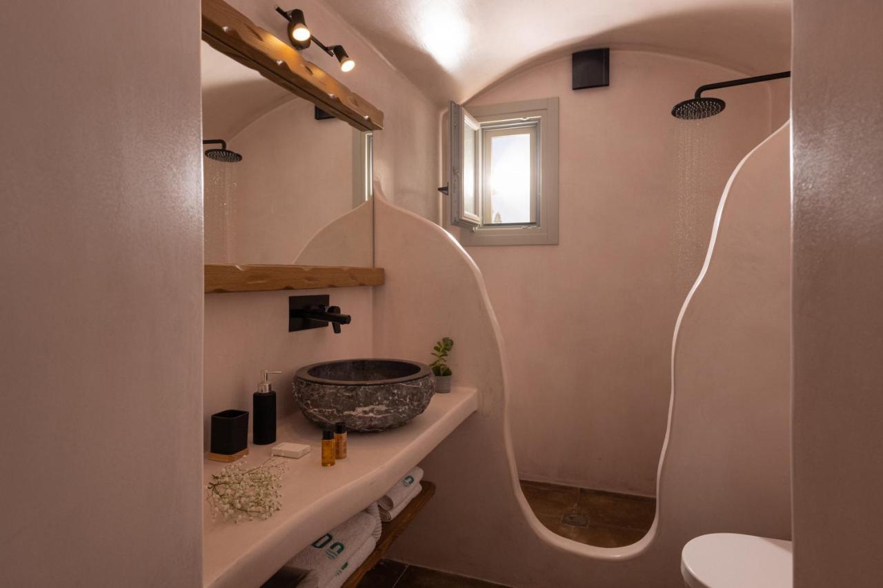 Sando Traditional Cave Villas With Jacuzzi And Sea View Vourvoulos Bagian luar foto